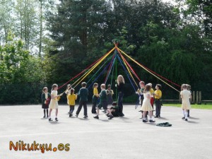 Maypole en Styal Maypole en Styal